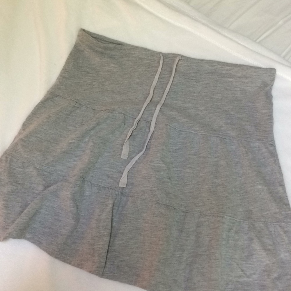 Soft Light Grey Tiered Cotton Short Skirt EUC